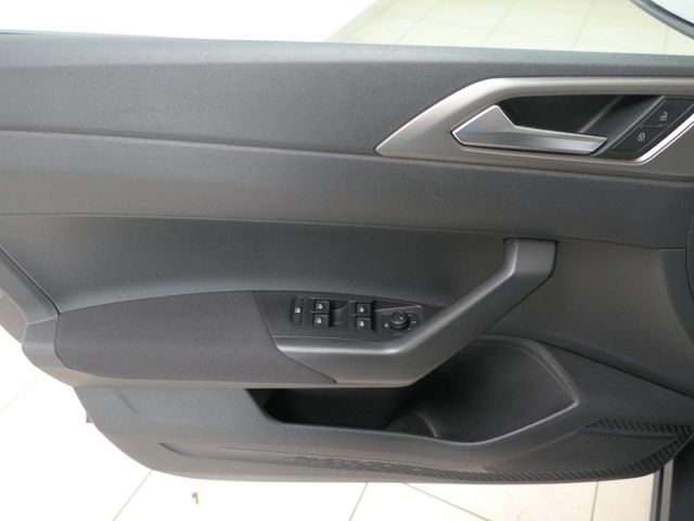 Polo 1.0 TSI DSG Comfortline Bluetooth LED Klima