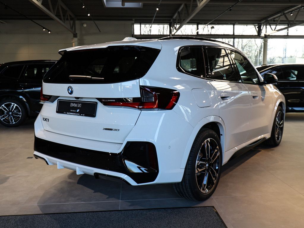 BMW iX1 - Bild 5