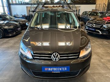 Volkswagen Sharan*7-Sitzer*3-ZONEN*SZHZ*NAVI*TEMPO*AHK*PDC