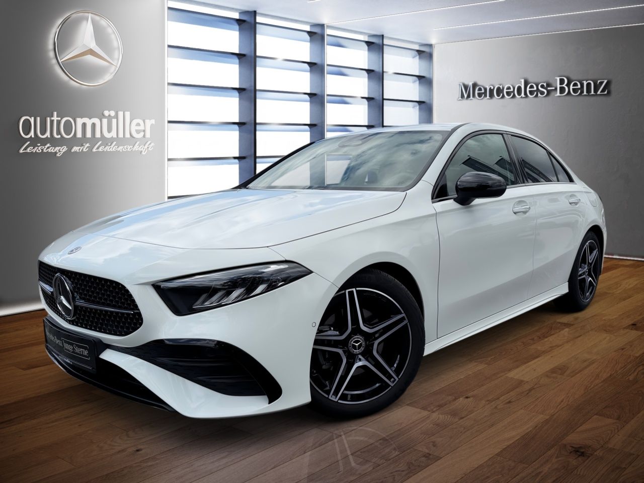Fahrzeugabbildung Mercedes-Benz A 180 Limousine AMG+NIGHT+KEYLESS+LENKRADHEIZ+