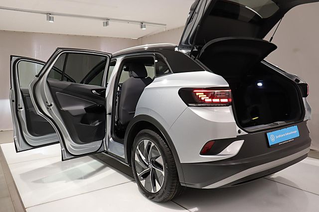 ID.4 Pure 125kW Wärmep. IQ-LIGHT Ganzjahresreife