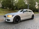 BMW 116d - (F20) NAVI;Schiebedach, 8-fach, gepflegt - BMW 1er Reihe: F20