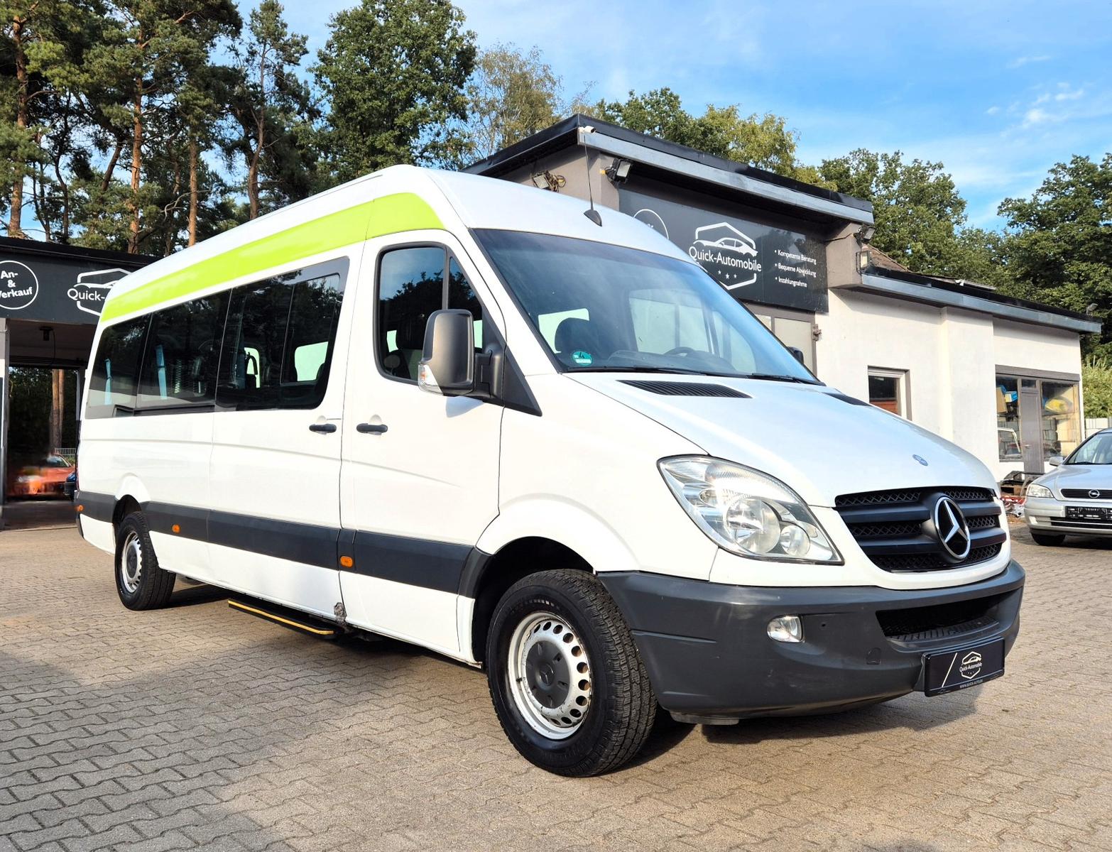 Mercedes-Benz Sprinter II Kombi 311 CDI mit Rollstuhllift