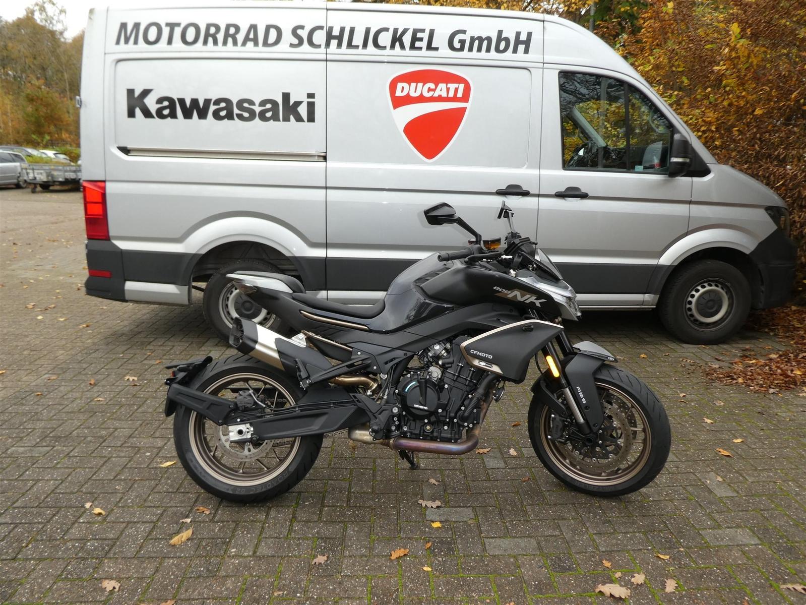 CFMOTO 800NK Sport