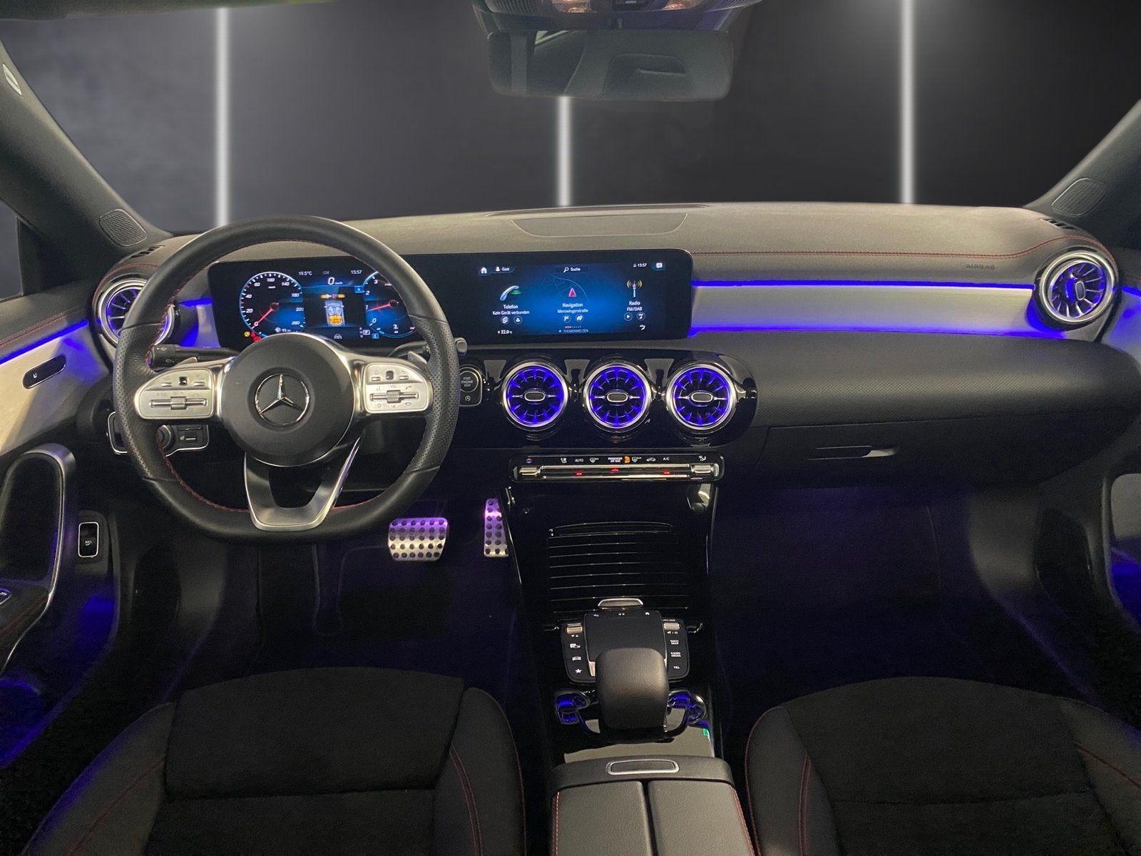 Fahrzeugabbildung Mercedes-Benz CLA 200 AMG*Pano*Distro*Totwink*Ambiente*LED*KAM