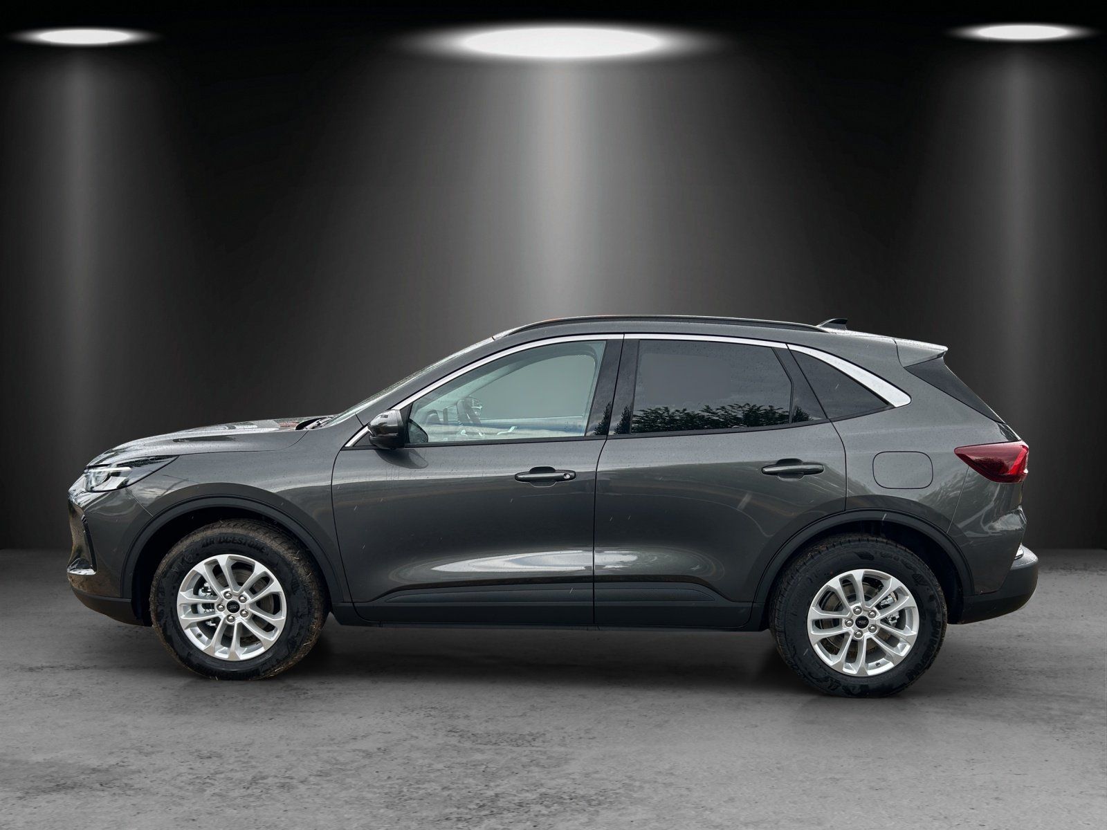 Fahrzeugabbildung Ford Kuga Titanium 4x4 FHEV Winter Pak. Fahrer Ass.