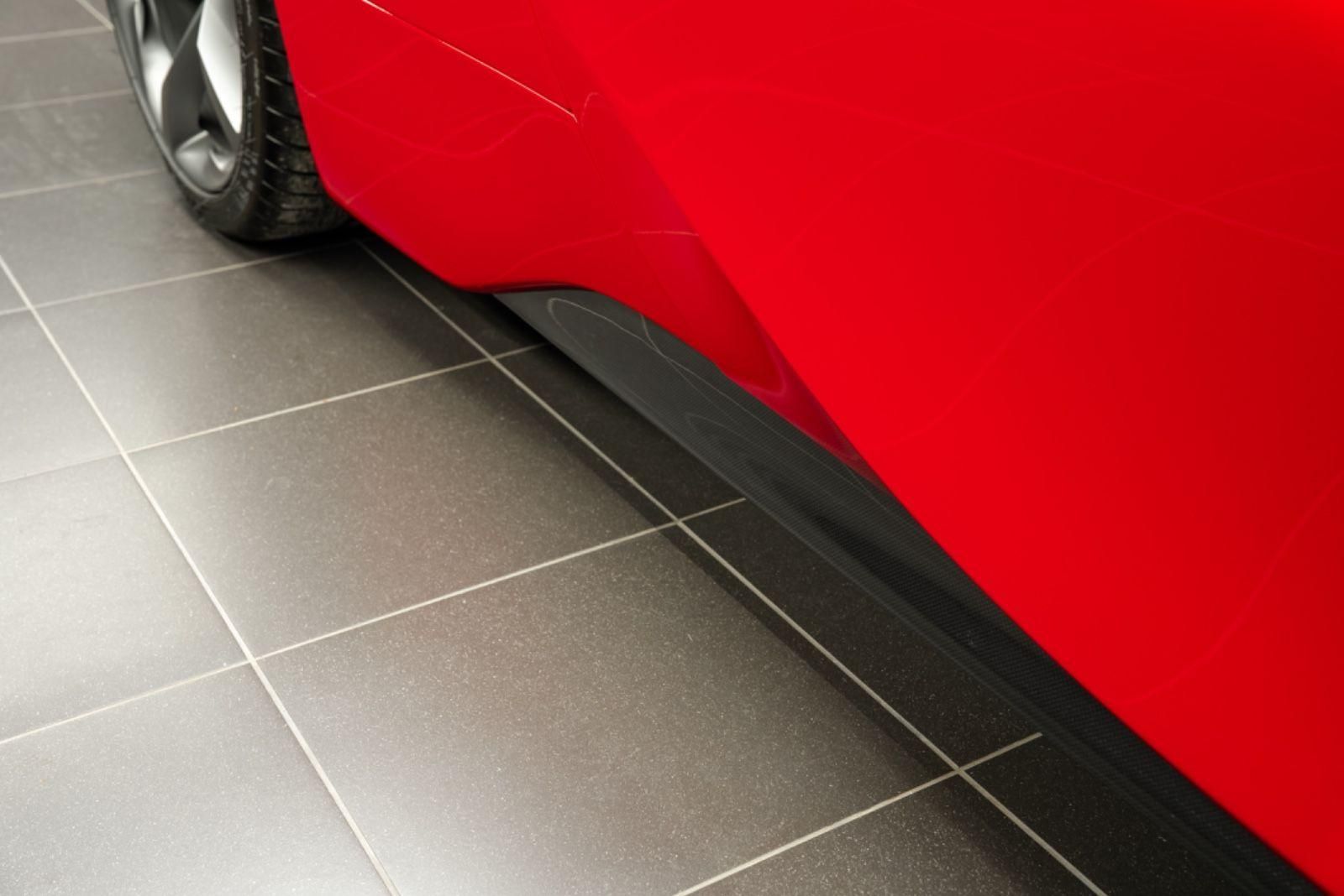 Fahrzeugabbildung Ferrari SF90 Stradale FIORANO/CARBON/CAM