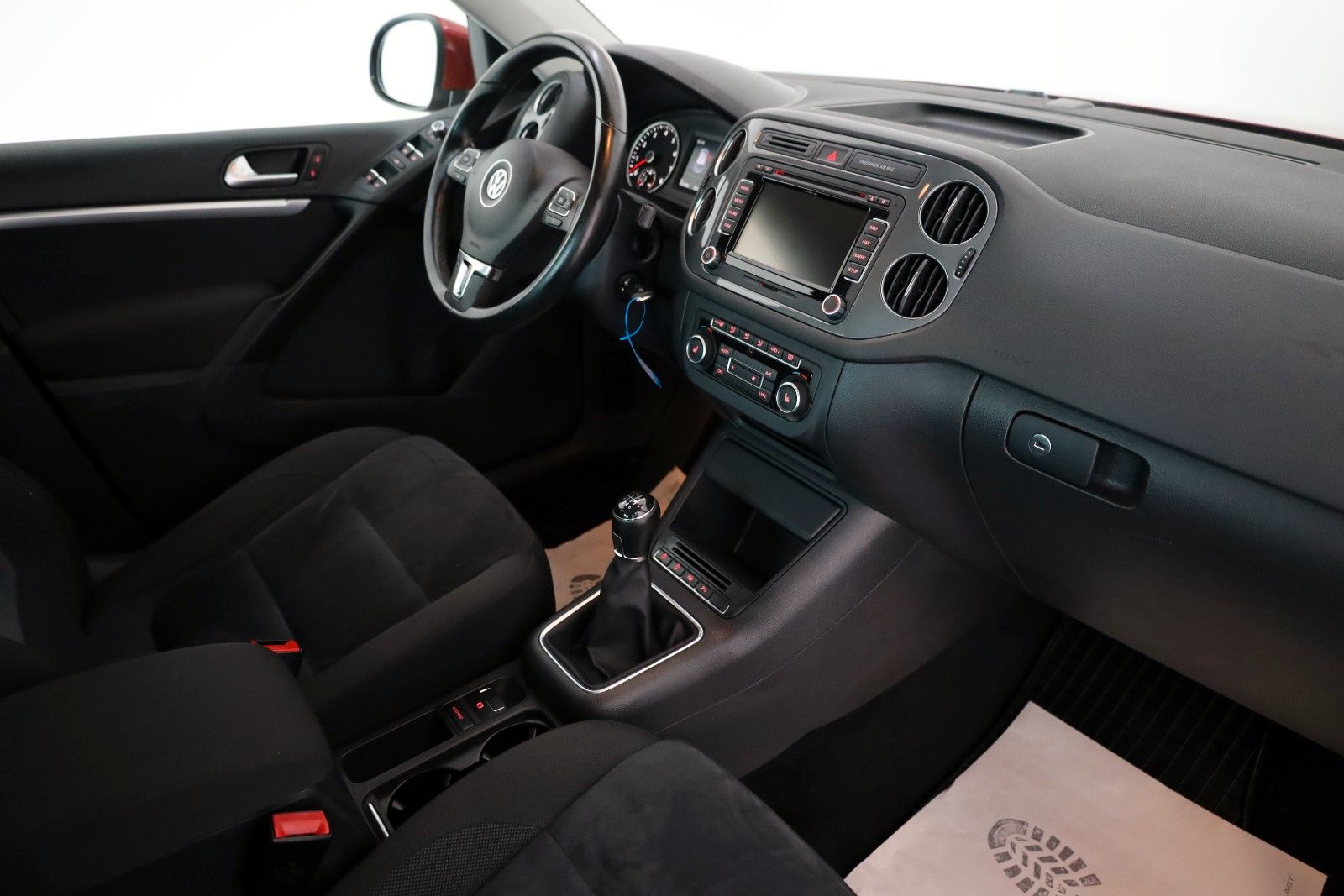Fahrzeugabbildung Volkswagen Tiguan Sport&Style Alcantara,Navi,Xenon,Kamera
