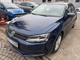 Volkswagen Jetta VI Comfortline 1,2TSI /1. Hand/Klimatronik - Volkswagen Jetta mit Benzin-Antrieb: Limousine