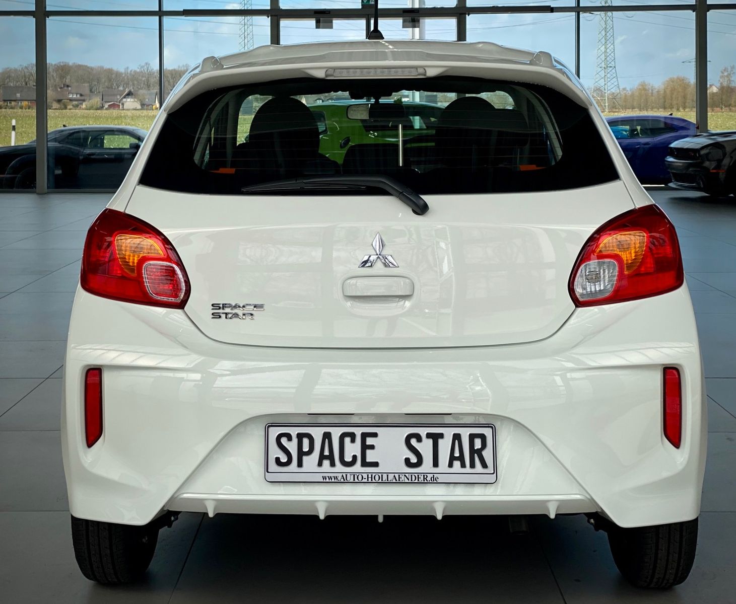 Fahrzeugabbildung Mitsubishi Space Star 1,2Select Klima inkl. Allwetterreifen