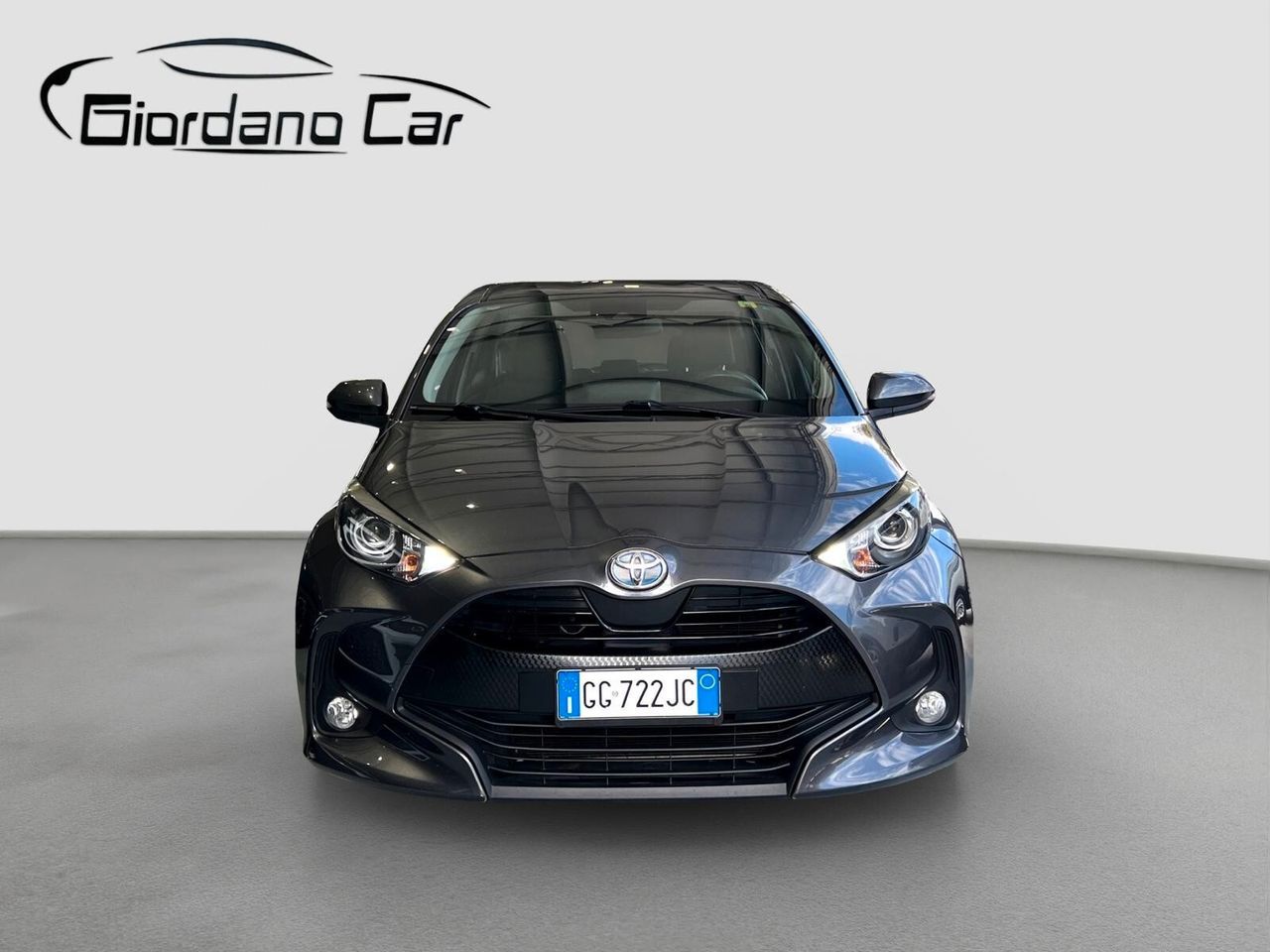Toyota Yaris 1.5 Hybrid 5 porte Business imagem 2