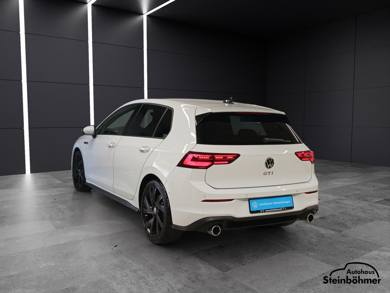Volkswagen Golf GTI DSG Navi BlackStyle Pano RearView LED foto 4