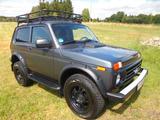 Lada Niva 4x4 Legend/Bronto AHK 39 TKM TOP! - Lada Niva mit Benzin-Antrieb: Geländewagen