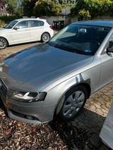 Audi Gepflegtes Auto Audi A4 - Audi A4 aus 2010: Limousine