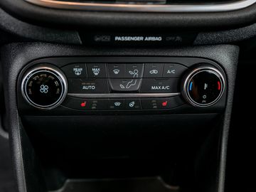 Ford Fiesta Titanium LED ACC Klimaautom DAB Ambiente