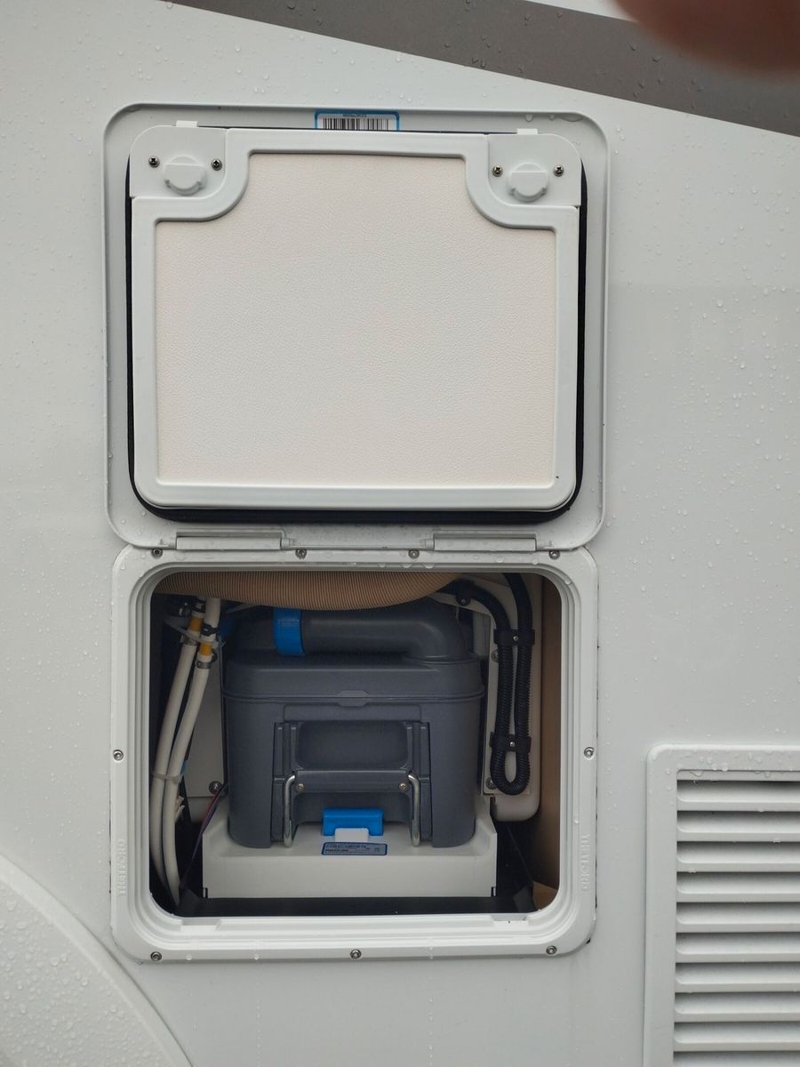 Fahrzeugabbildung Sunlight Adventure T 67S Automatik, Dörr Edition, TV