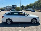 Audi A4 Avant 30 TDI basis Automatik Facelift PDC v+h - Audi A4: Facelift