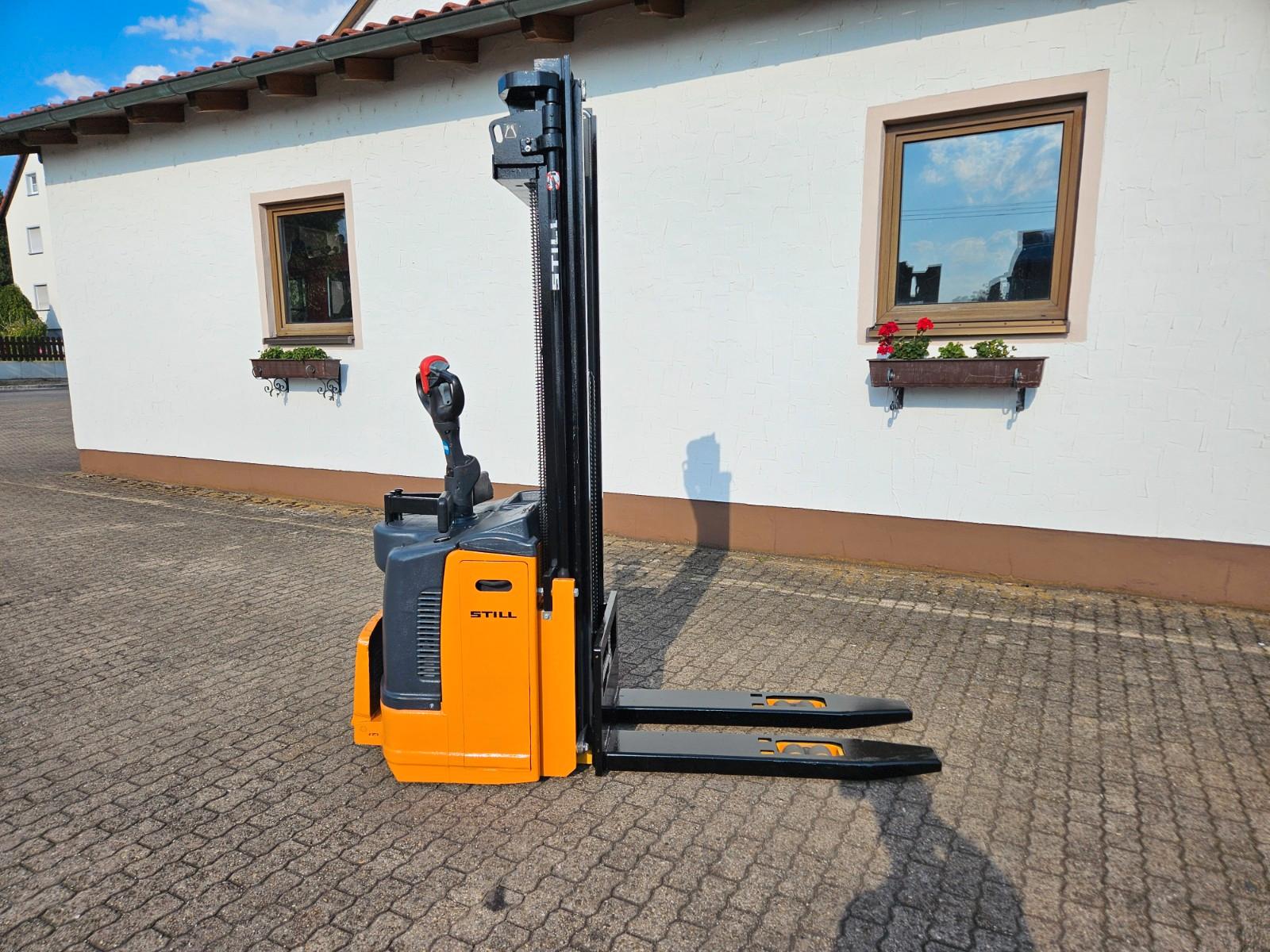 Still EGV 14 S mit Plattform netto 2.400 Euro