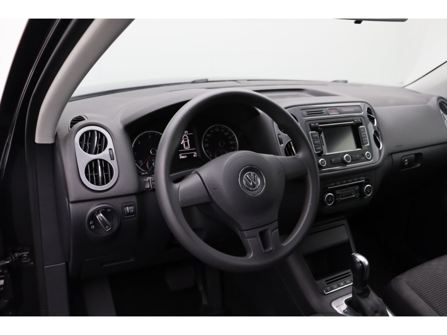Fahrzeugabbildung Volkswagen Tiguan 2.0 TDI DSG 4Motion Trend & Fun AHK Xenon