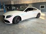 Mercedes-Benz C 63 AMG C -Klasse Coupe C 63 AMG - Mercedes-Benz C-Class: Coupé, AMG