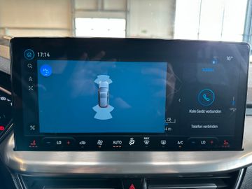 MYAUTOCENTER – Gebraucht- und Jahreswagen mit Werkstattservice in Pfaffenhofen Ford Focus *KEYLESS*ACC*NAV*1-HAND*2-ZONEN*