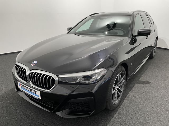 BMW 530d xDrive M Sport AHK HUD PANO RFK SHZ