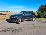 Volkswagen Tiguan - Volkswagen Tiguan: Limousine