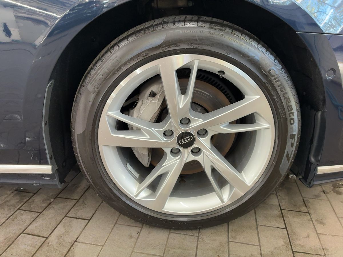 Audi A8 - Bild 11