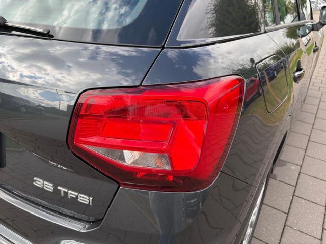 Q2 advanced 35 1.5 TFSI CarPlay Rückfahrkamera