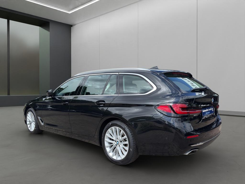 BMW 530d xDrive T. LUXURY LINE LED NAVI HUD PANO AHK