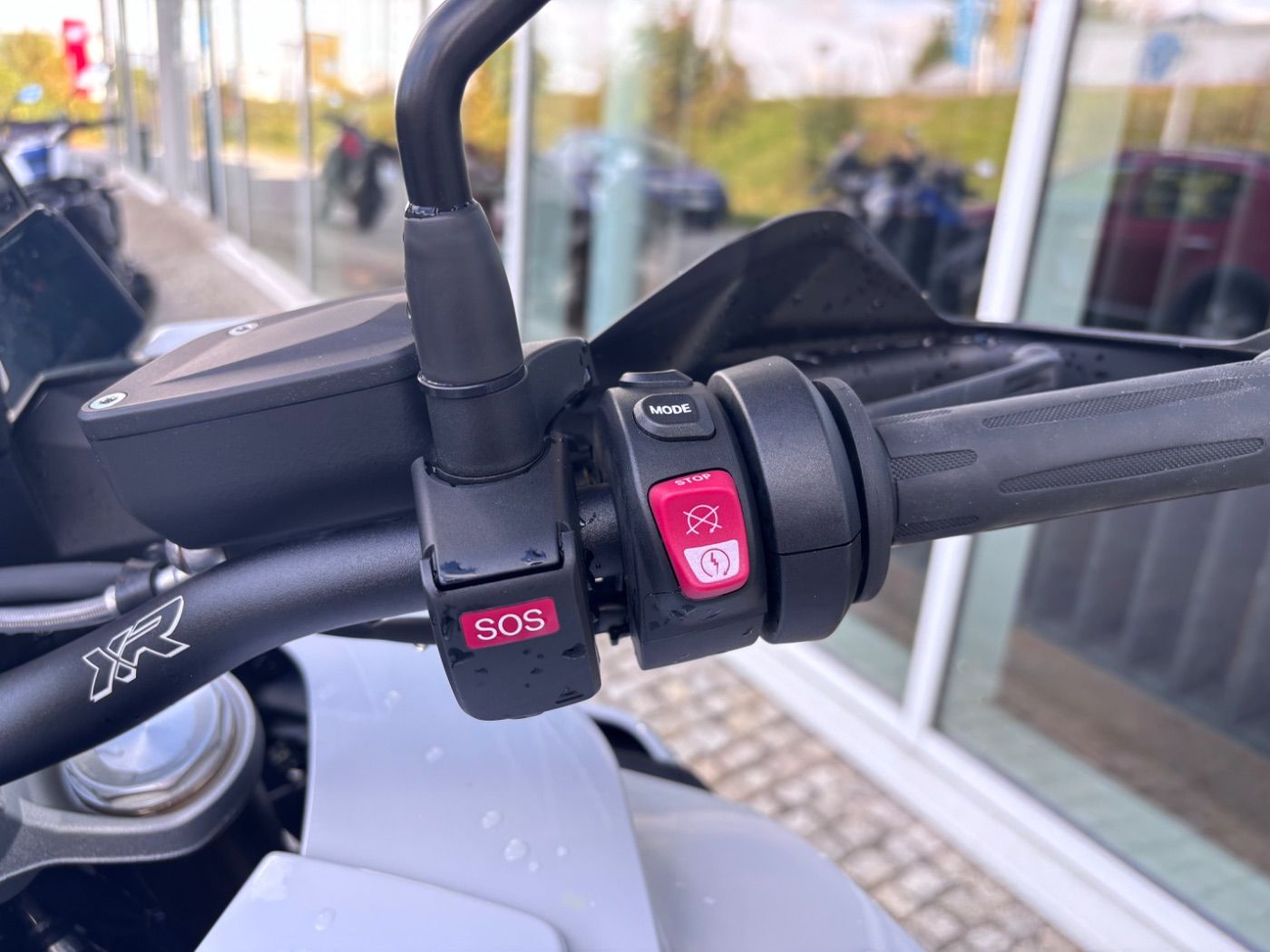 Fahrzeugabbildung BMW S 1000 XR Dynamik Paket,