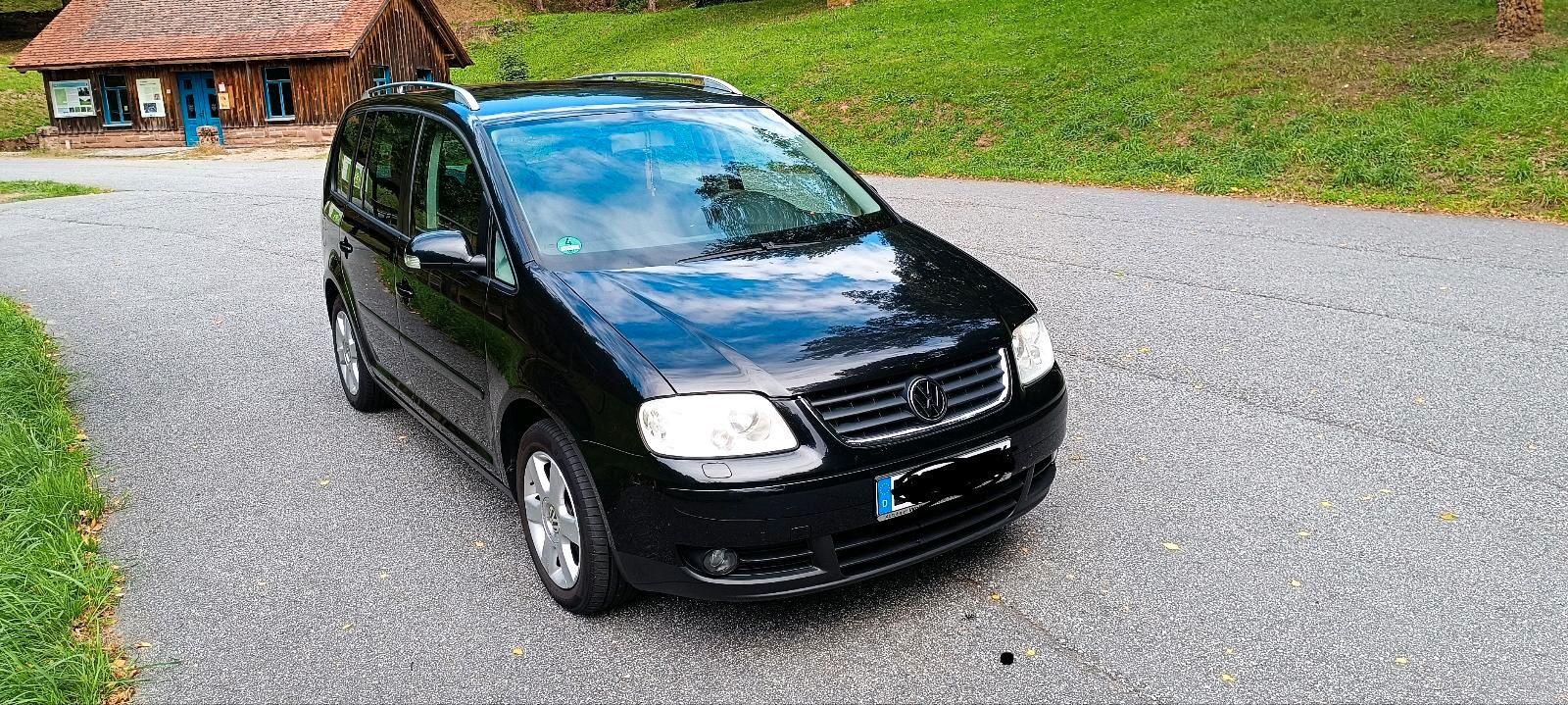 Volkswagen Touran, 2004