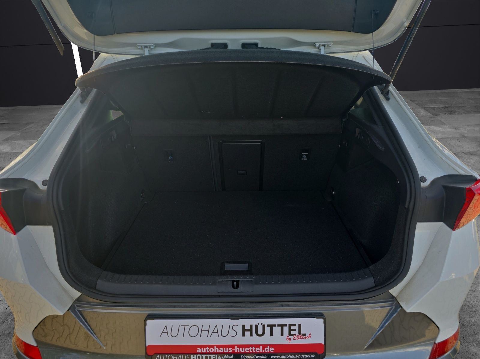 Fahrzeugabbildung CUPRA Formentor 1.5 TSI DSG ACC KAMERA LED