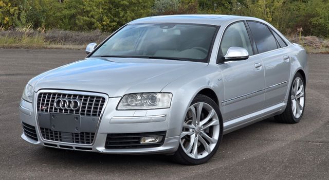 Audi S8 5.2 quattro