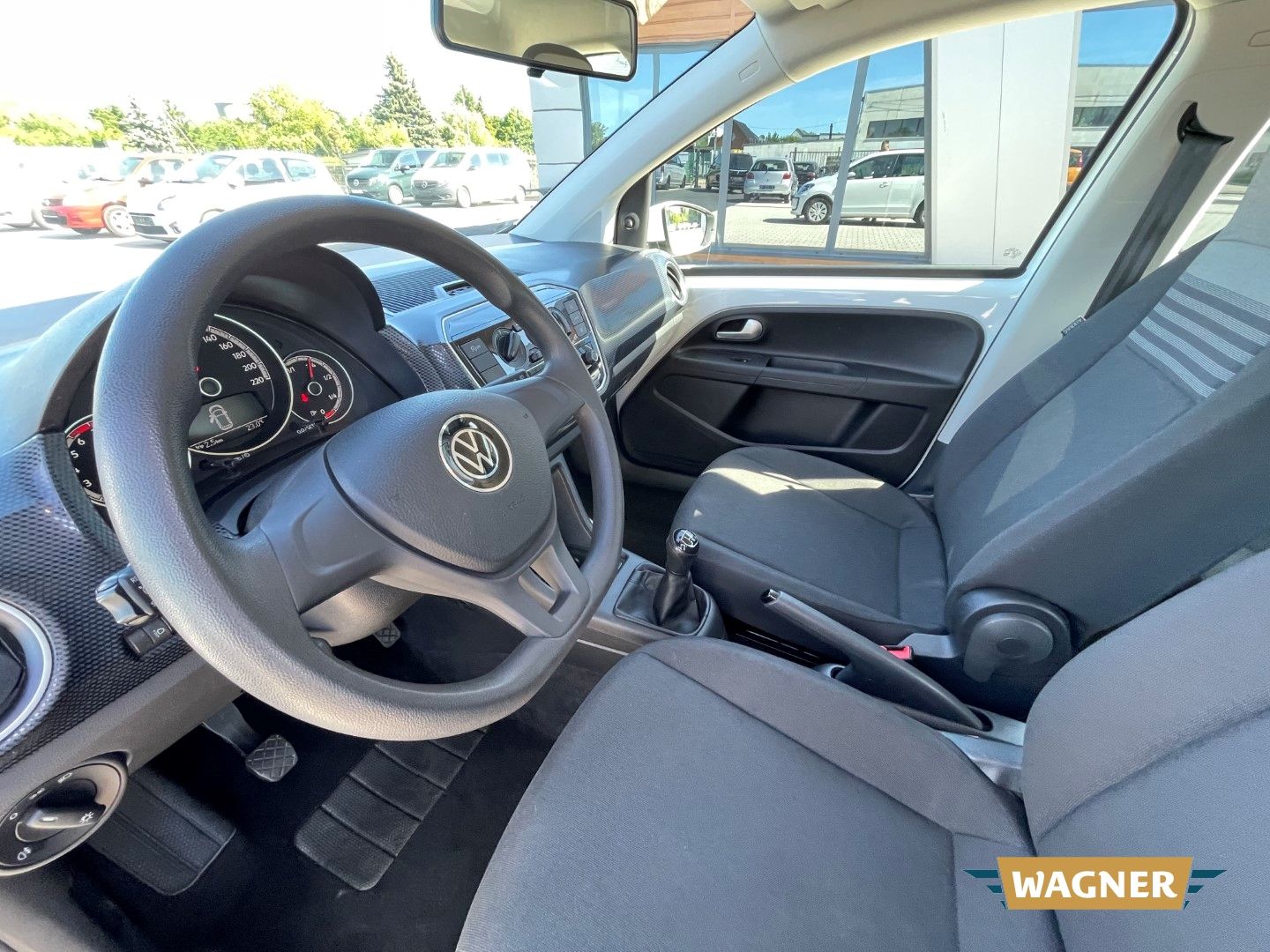 Fahrzeugabbildung Volkswagen up! Klimaanlage Tempomat Rückfahrkamera