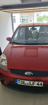 Ford Fiesta 1,4, 9.04.2008 . - Ford Fiesta: 04