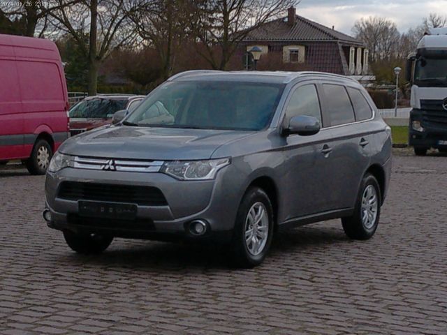 Mitsubishi Outlander ClearTec 2WD VOLL S-HEFT TÜV 06/26 PDC