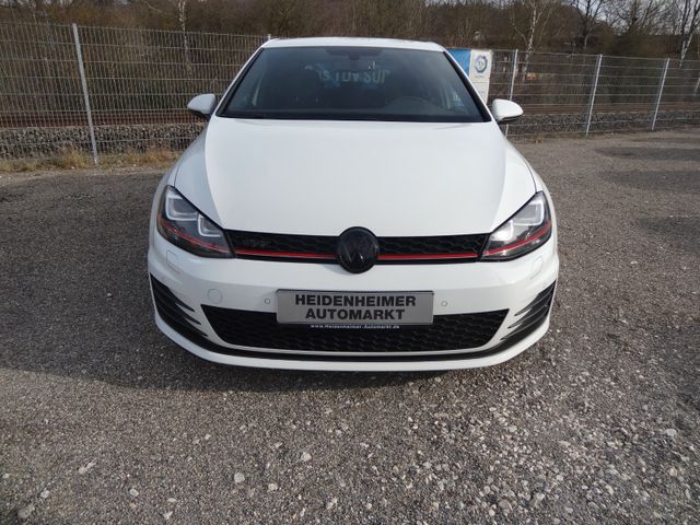 Fahrzeugabbildung Volkswagen Golf VII GTI/DSG/Xenon/Airride Luft /18-Zoll/
