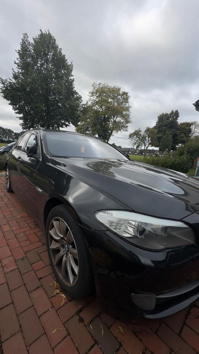BMW 520 2012 — engine 184 HP (135kW)