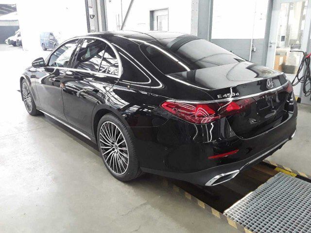 Fahrzeugabbildung Mercedes-Benz E 450 d AMG Advan+ HYPER Pano FahrAssi KeyGo 20"