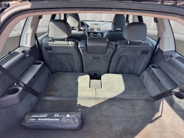 Volvo XC90 - 9