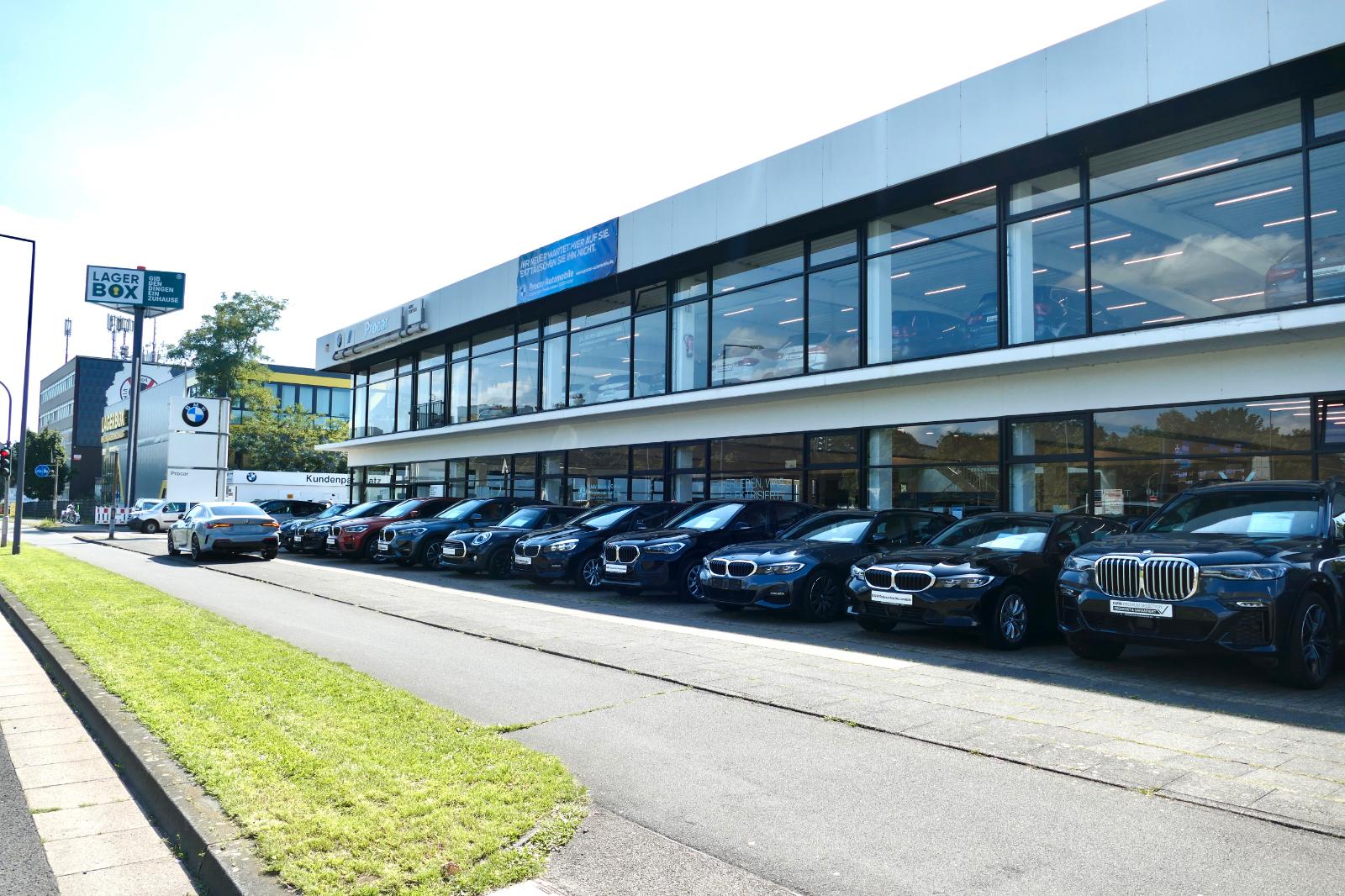 showroom-image-main