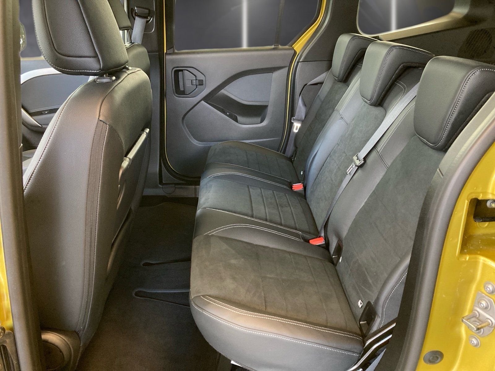 Fahrzeugabbildung Mercedes-Benz T 180 d Progressive*LED*Kamera*Totwinkel*SHZ*PDC
