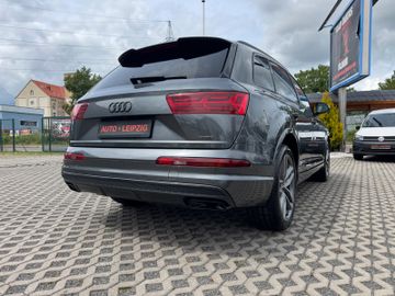 Audi Q7 - 4