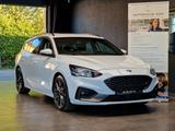Ford Focus Turnier ST 320PS*KAMERA*AHK*CARPLAY*NAVI - Ford Focus: ST Ps