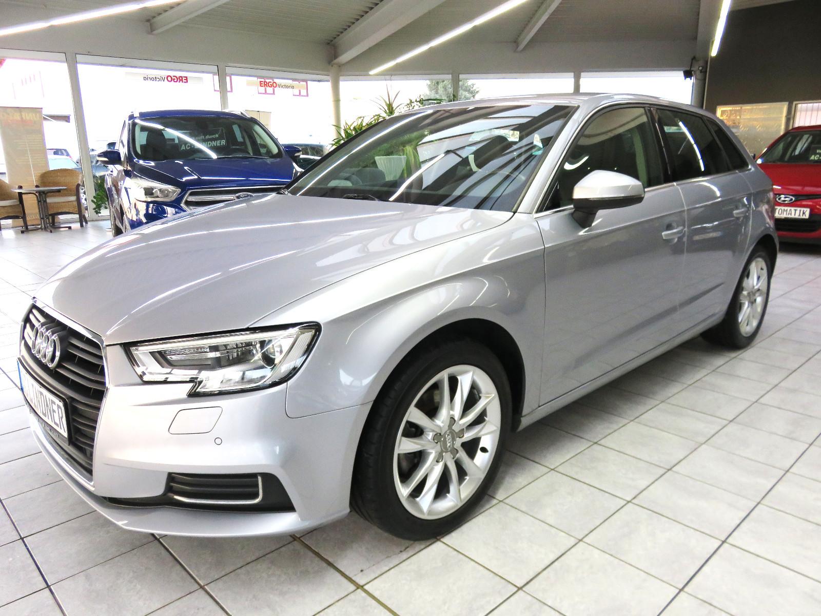 Audi A3 Sportback design*Navi*Sitzheizung*PDC vo/hi*