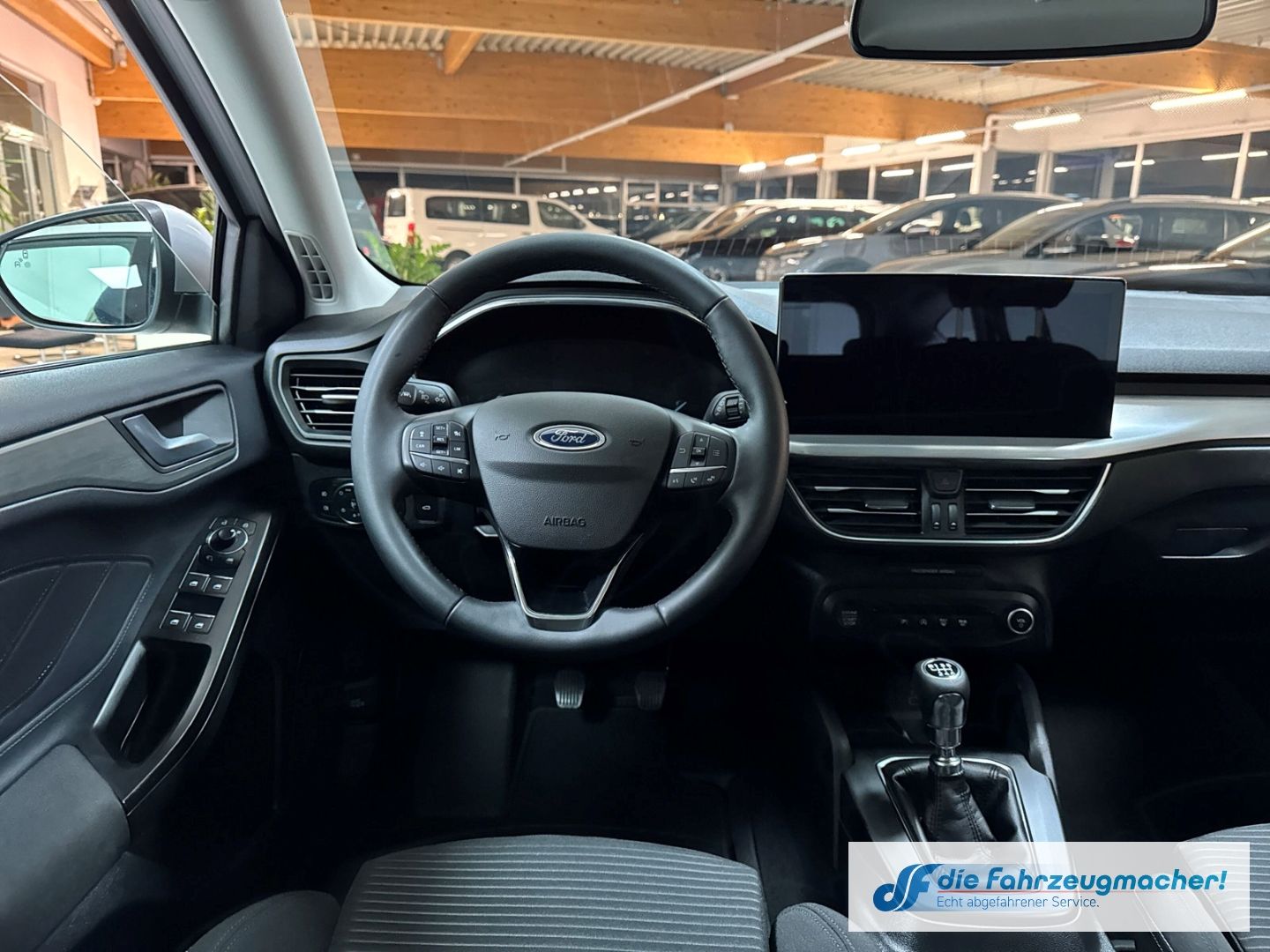 Fahrzeugabbildung Ford Focus Turnier Titanium Navi LED ACC El. Heckklap