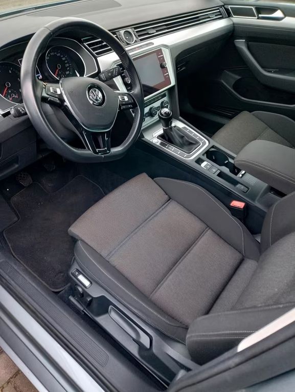 Image of Volkswagen Passat Variant