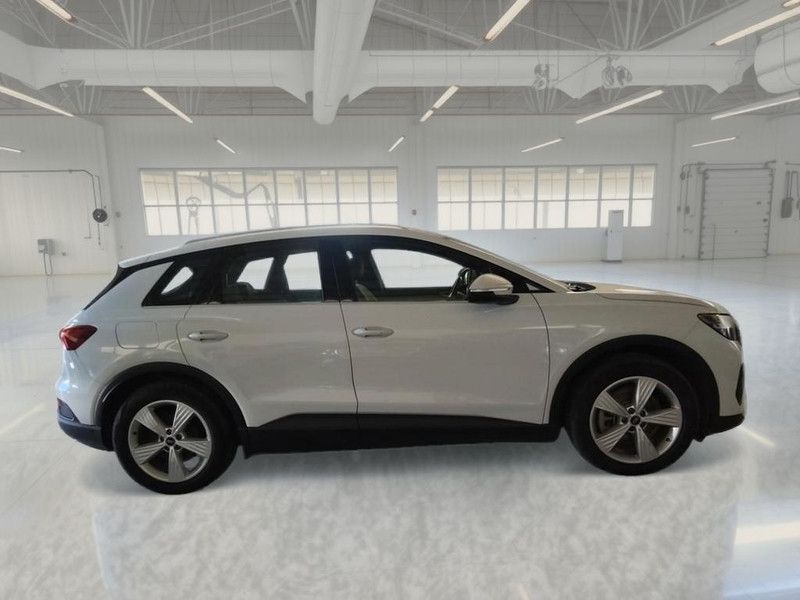 Audi AUDI Q4 E-TRON 40 E-TRON BUSINESS SUV imagem 3