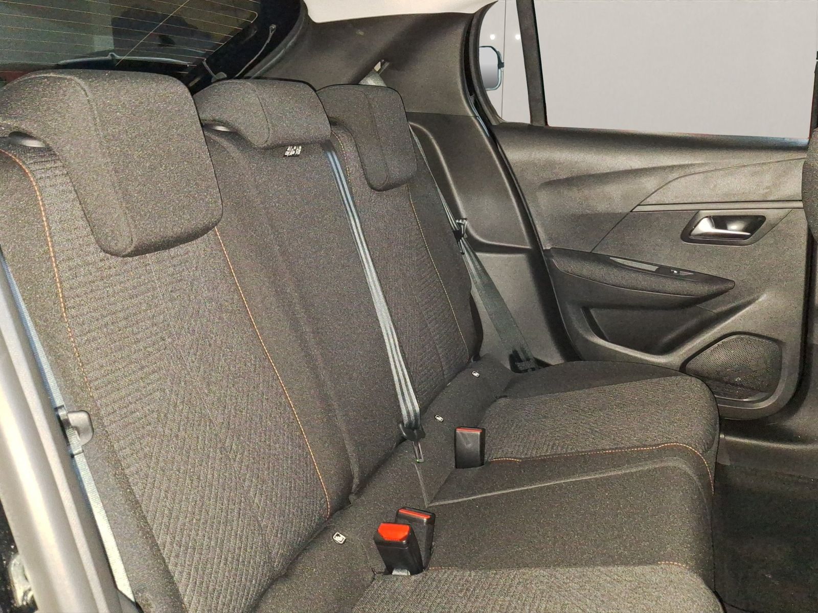 Peugeot 208 - Bild 17